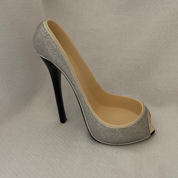 Wild Eye Designs Other - Stiletto Shoe Wine Holder Wine Bar Decor